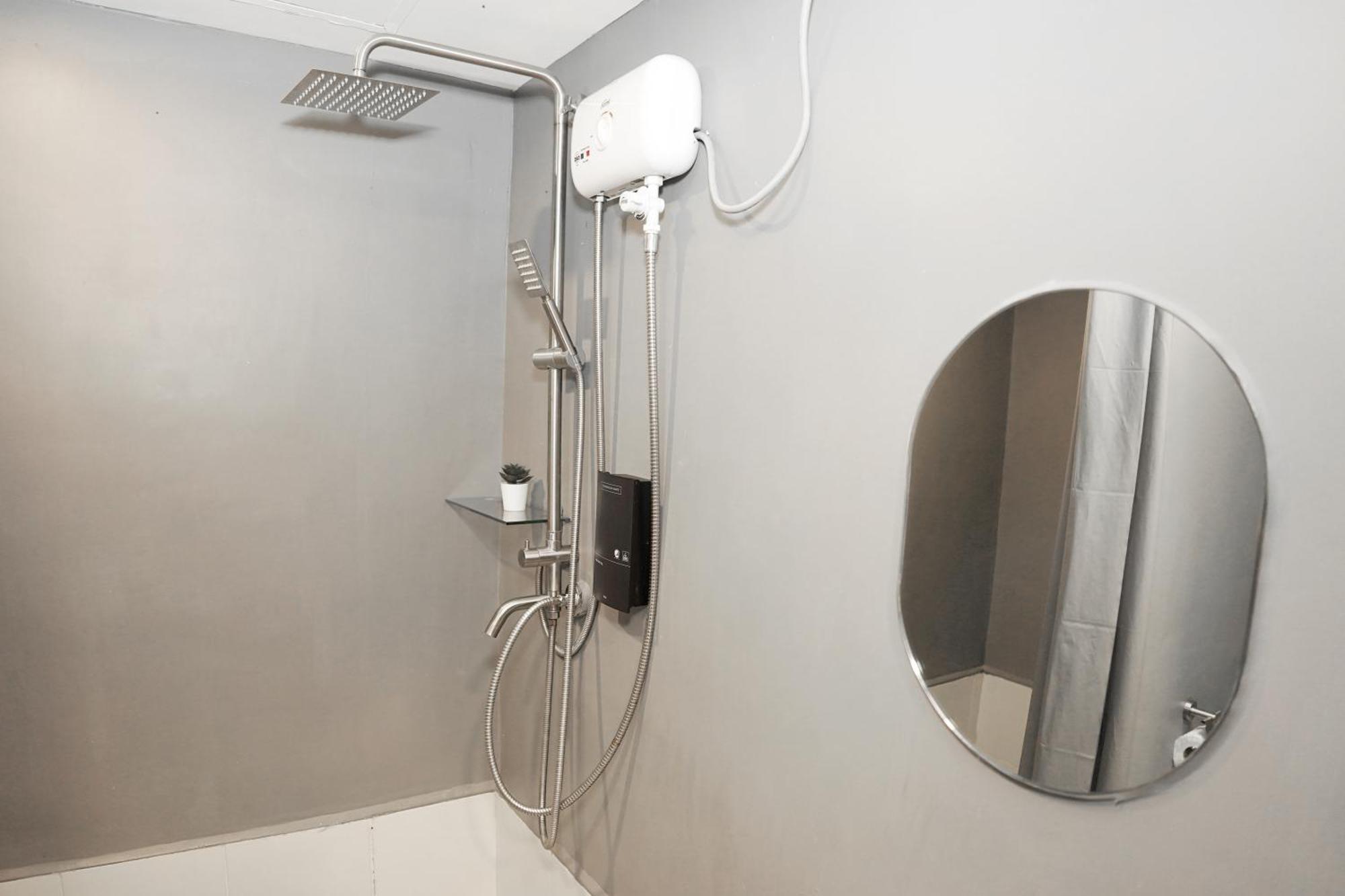 Mystay Hotel Bgc South Taguig Exteriör bild