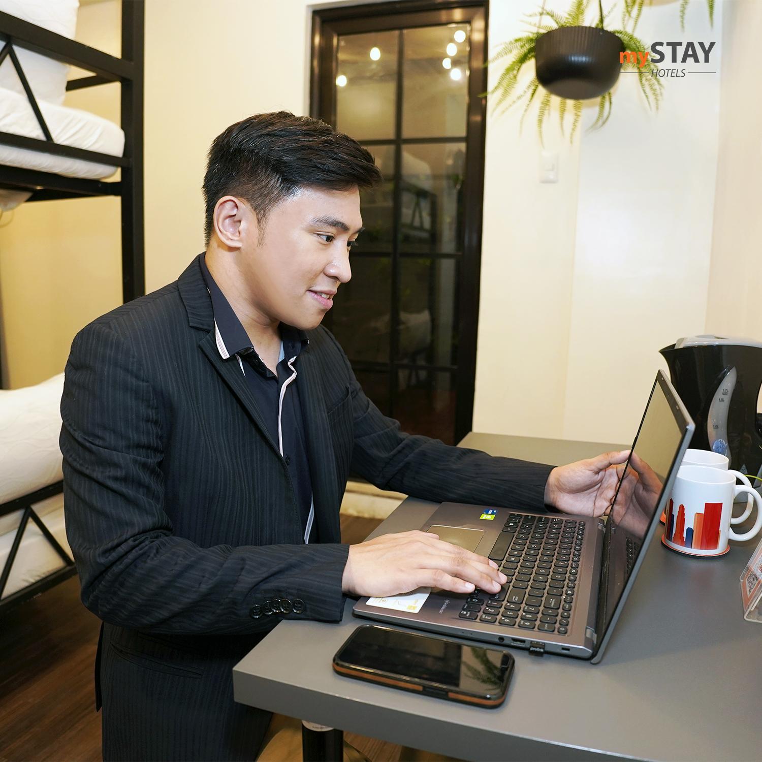 Mystay Hotel Bgc South Taguig Exteriör bild